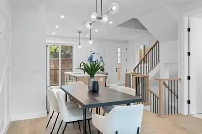 Image de Luxury 4br Home w/Arcade, King Bed and Dbl Garage