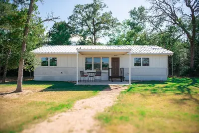 Image de Cozy 2 bedroom in Bryan- Great for Aggie game days