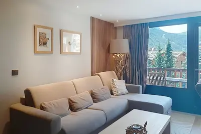 Image de Studio refait centre-ville Val-d'Isère, balcon