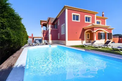 Image de Elegant Sagres Villa | 5 Bedrooms | Villa Farol | Close to Beach | Perfect for.