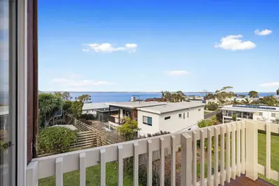 Image de Rhyll Beach Retreat walk to beach yacht club, pets ok, short drive to Cowes