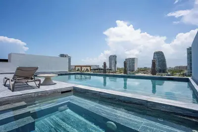 Image de Luxury Penthouse with Private Rooftop