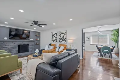 Image de Luxury 5-bedroom House in Charming Cincinnati with Gym, Ac, Grill and Smart TVs.