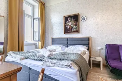 Image de Stylish 2br Apt – Garden & Contemporary Amenitie