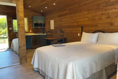 Image de Cottage 5 with Waterfront and Beach Access