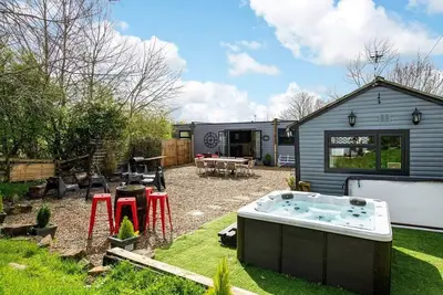 Image de The Pine Lodge with Hot Tub & Games Room