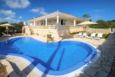 Image de Villa « Rafael » avec vue sur la mer, Wi-Fi et climatisation
