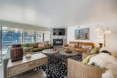 Image de Luxury 3 bdrm condo walk to the slopes & Vail Village