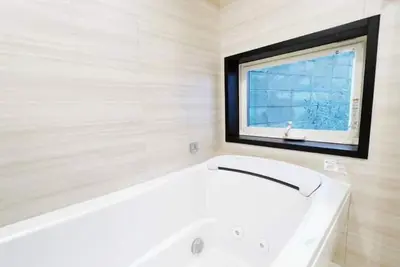 Image de The newly renovated 3-storey detached villa