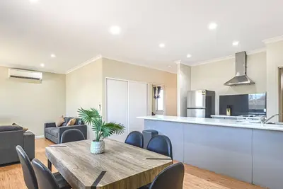 Image de Terrific Townhouse 3x2 in Cbd