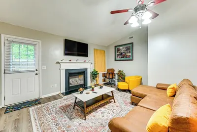 Image de 1 Mi to Ecu Hospital: Greenville Home w/ Yard!