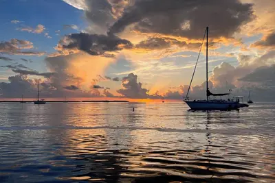 Image de Reel Oasis\n3 bedroom  2 bathroom water front house in Tavernier, Fl