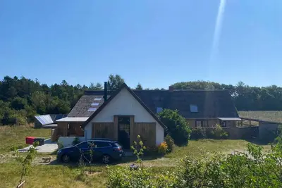 Image de Holiday on magical nature plot for families