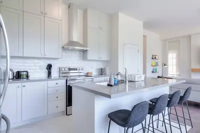 Image de Ravine Retreat | Chef Kitchen | Toronto Zoo | 20 min to Therma Spa | Entire Home