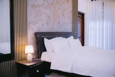 Image de Room W/ Garden View + Queen Size Bed