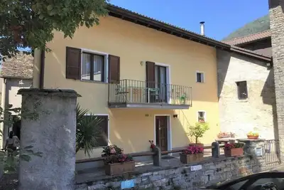 Image de Maison de vacances à Verscio avec piscine