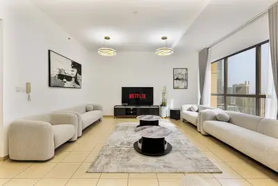 Image de Modern 2 bed Oasis at Jbr – Walk to Marina Beach!