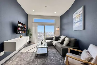 Image de Luxury 2bd in Deep Ellum w/ Pool Gym Free Parking