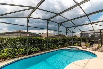 Image de New! Modern Villa w/ South-Facing Pool, Spa & Game Room Near Disney