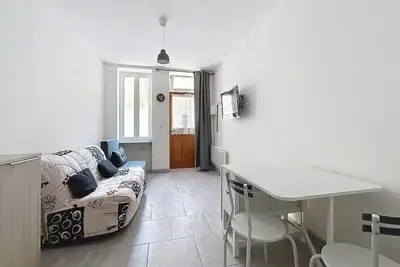 Image de Studio lumineux à Coursan, proche des activités