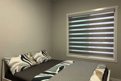 Image de 1-bedroom private unit in South Edmonton