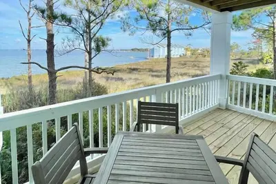 Image de Bayside Days: Bay Views, Pool, Beach, & 2 Kayaks!