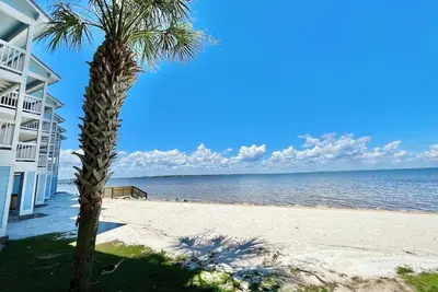 Image de Serenita Ora: Quiet Waterfront Unit with 2 Kayaks!