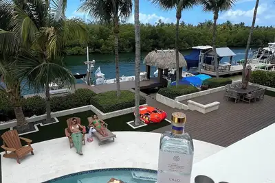 Image de Luxury vacation home. This is Paradise. Perfect for all family occasions.