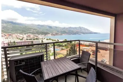 Image de Sea View Apartments MonteBook Three-Bedroom Premium Apartment with Balcony