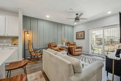 Image de Modern Escape - Allen Park