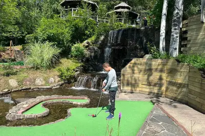 Image de 91m: Renovated Bethlehem home with hot tub, firepit, large yard! , walk to restaurants