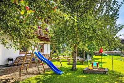 Image de Confortable appartement dans une maison de vacances pour 6 personnes avec Tv, balcon et parking