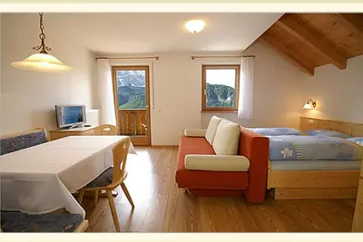 Image de Appartement 'Rungghof 1' avec vue sur la montagne, terrasse partagée et Wi-Fi