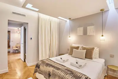 Image de Sublime appartement climatisé - Champs Elysées