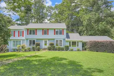 Image de Northern Atlanta Retreat | Cozy 4 Bedroom