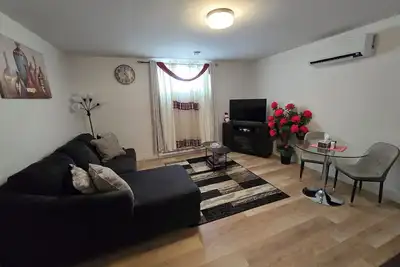 Image de Comfort Oasis apartment with Ac in charming Riverview New Brunswick Canada.