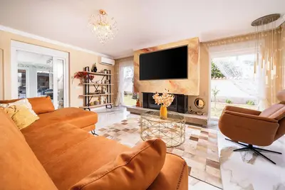 Image de Classy villa by the pink lagoon