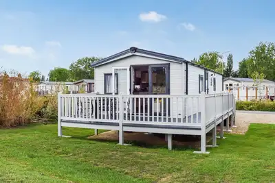 Image de 2 chambres à coucher à Northampton