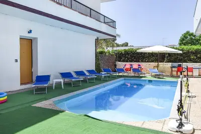 Image de Bel appartement à Palmi avec WiFi