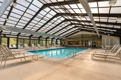 Image de 3 Spacious Villas with Full Kitchen and Indoor Pool | Free Parking