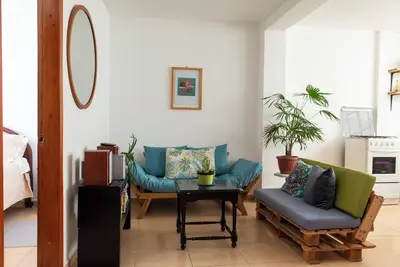 Image de Baños Downtown Comfy  apartment - work area & laundry