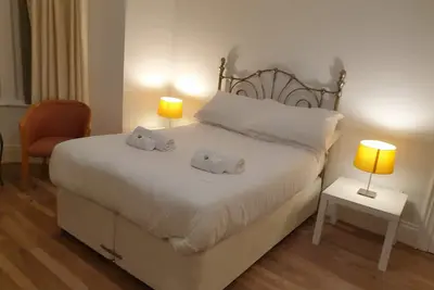 Image de Cosy Flat for small family or working professionals.