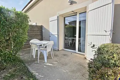 Image de Villa F2 piscine et jardin