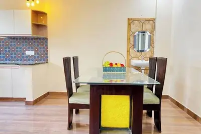 Image de 2 Bhk w Dining/couch & Pvt Parking