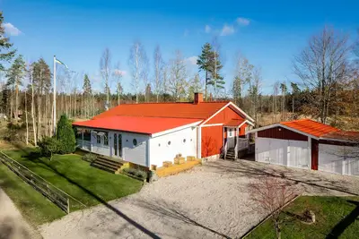Image de Cozy Cabin Surrounded By Nature