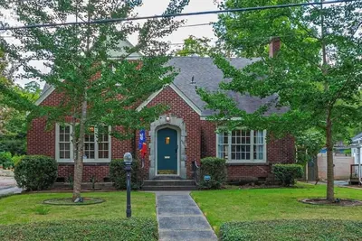 Image de Stylish Home in Vibrant Fondren Neighborhood