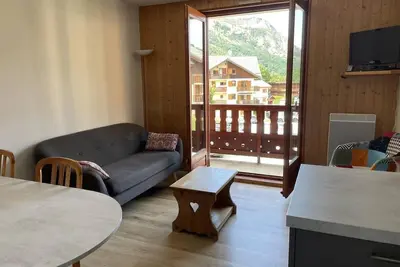 Image de À 200m des pistes de ski, 1er étage, balcon, parking, télévision, casier à ski, 32m², Valloire