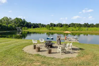 Image de Private Ponds & Trails: Hillsboro Nature Retreat!