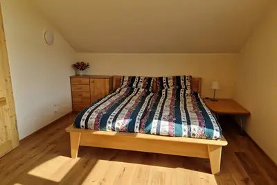 Image de New, large family room in eco-friendly vacation home on the outskirts of Kleinalmerode