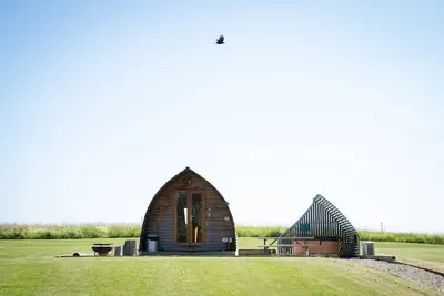 Image de Supérieure-Cabine-Sdb privée avec douche-with Hot Tub